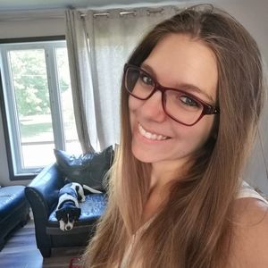 Meet your Posher, Chloé